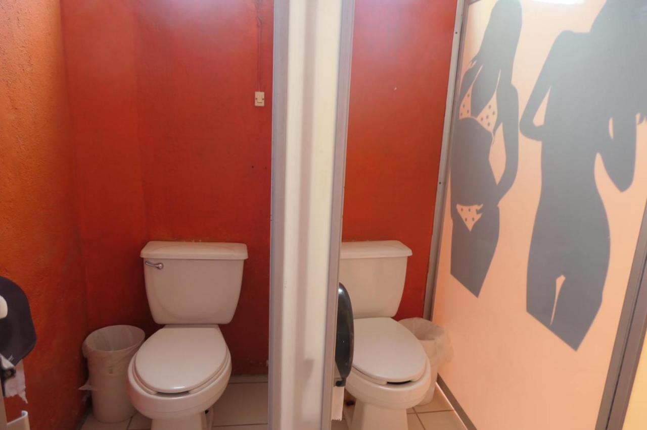 Casa Kraken Hostel Пуэрто-Вальярта Экстерьер фото