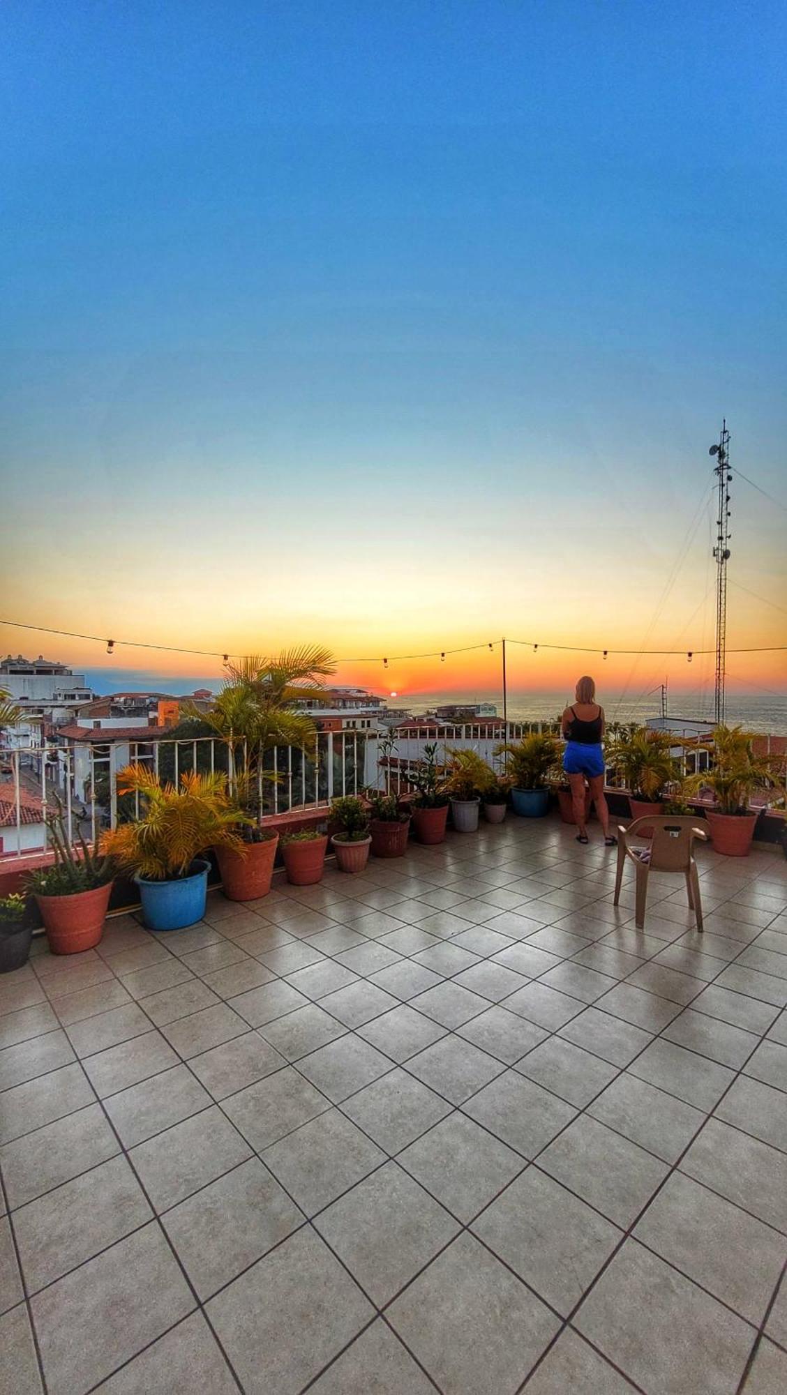 Casa Kraken Hostel Пуэрто-Вальярта Экстерьер фото